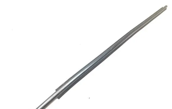 Toyota Land Cruiser (J150) Front door glass trim molding