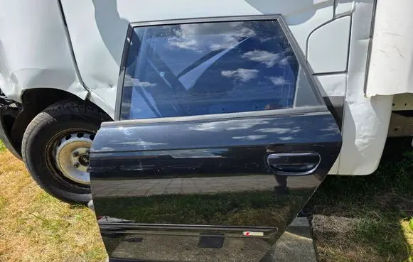 Audi A3 S3 A3 Sportback 8P Rear door LZ9Y