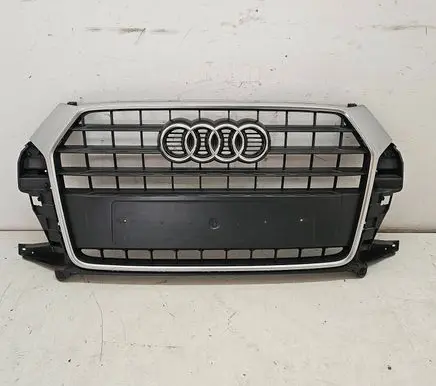 Audi Q3 8U Front bumper upper radiator grill 8U0853653M