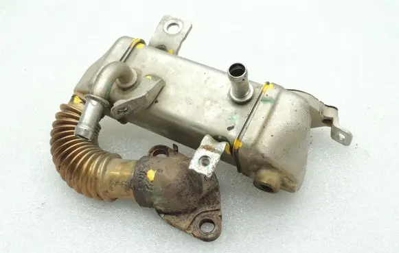 Nissan X-Trail T32 EGR valve cooler 1473500QAN 147350678R