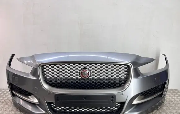 Jaguar XE Front bumper 
