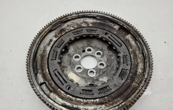 Skoda Octavia Mk4 Flywheel 04E105266AM