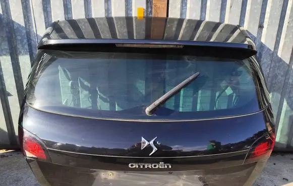 Tailgate/trunk/boot lid