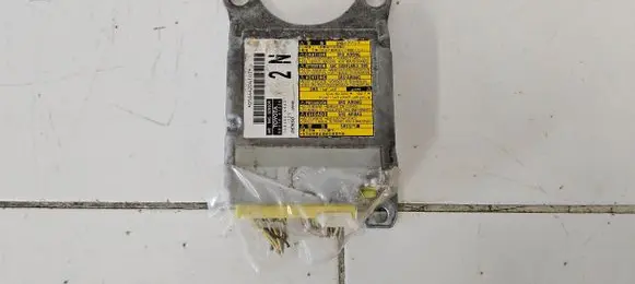 Toyota Prius+ (ZVW40) Airbag control unit/module 8917047220 1503006442