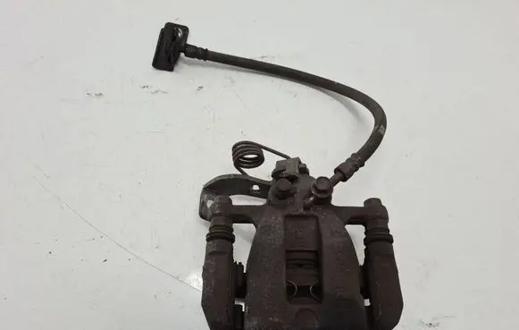 Hyundai i20 (GB IB) Rear brake caliper