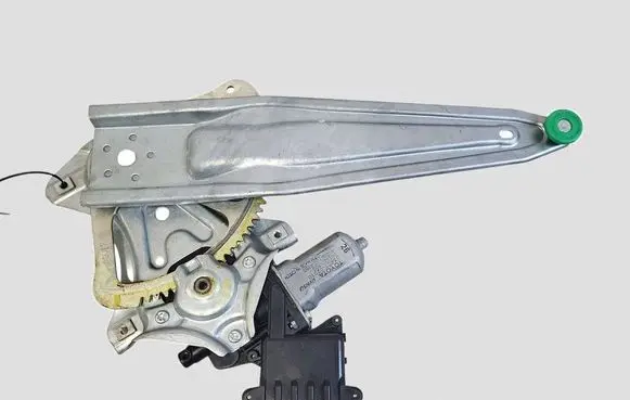 Toyota Avensis T270 Rear door window regulator with motor 8570102010 961920100