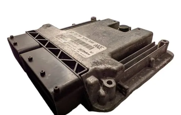 Opel Insignia A Engine control unit/module 55573330 55566722 0281015149