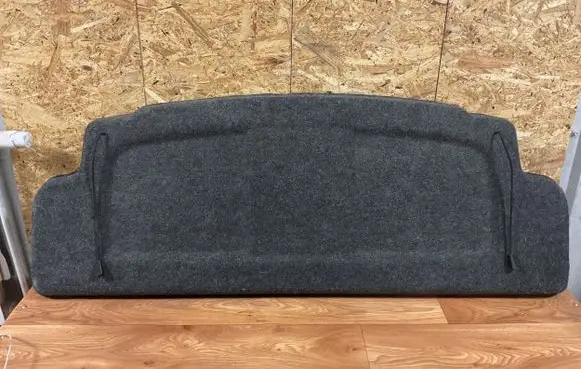Nissan Note (E11) Tailgate/boot cover trim set 