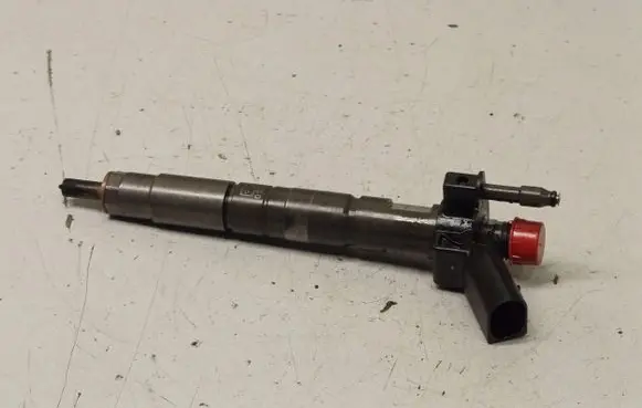 BMW 5 GT F07 Fuel injector 7823461 782346101 0445117030