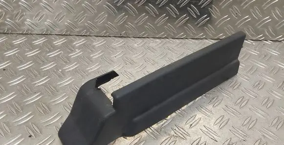 Toyota Verso Front driver seat rail trim 721240F020