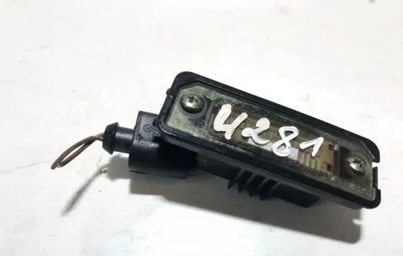 Volkswagen Golf V Number plate light 1j6943021