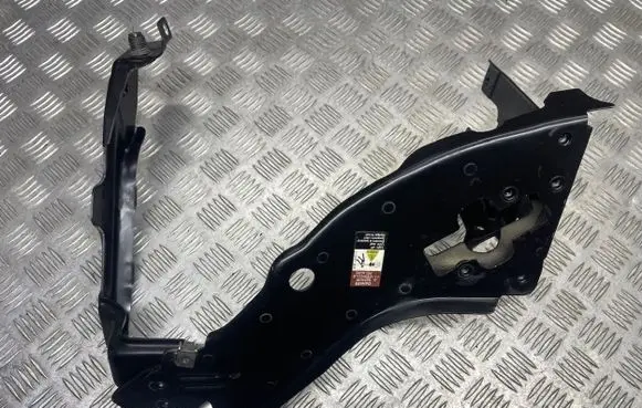 Mercedes-Benz E W211 Headlight/headlamp mounting bracket A1298172820
