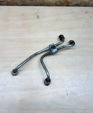 Toyota Avensis T270 Fuel return line/hose 