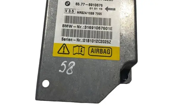 BMW 5 E39 Airbag control unit/module 6910676 65776910676 31691067601E