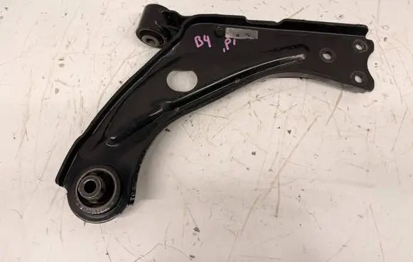 Citroen Berlingo Front lower control arm/wishbone BER4WAHPP1