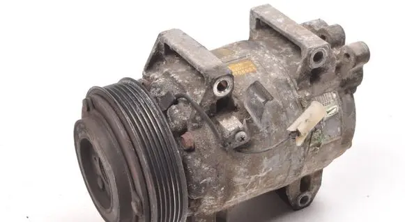 Volvo XC90 Air conditioning (A/C) compressor (pump) 