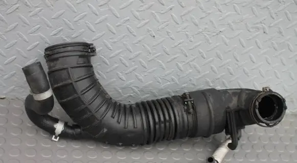 Hyundai Kona I Air intake hose/pipe 28140-J9100 28140J9100