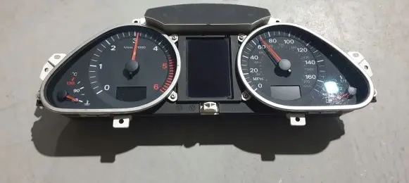Audi A6 S6 C6 4F Speedometer (instrument cluster) 4F0920950L
