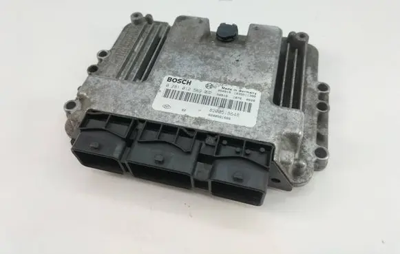 Suzuki Grand Vitara II Engine control unit/module 0281012569 8200518648