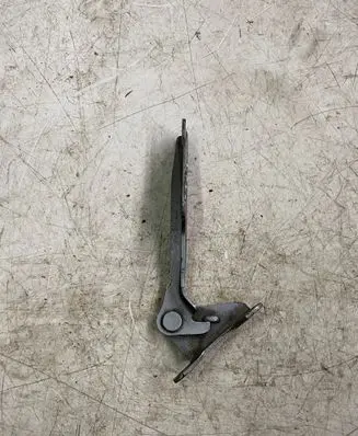 Mitsubishi L200 Engine bonnet/hood hinges