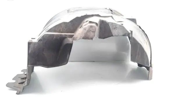 Front wheel arch liner splash guards