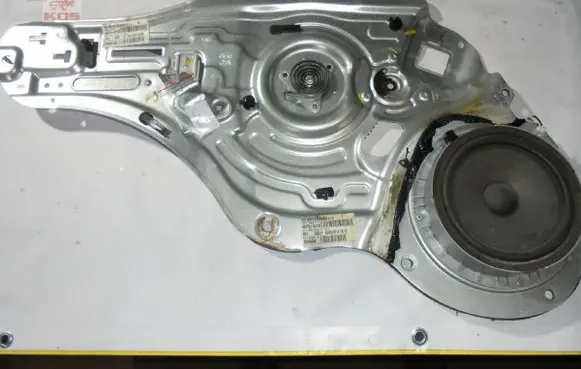 Front door window regulator with motor
