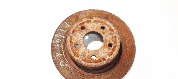 Ford C-MAX II Rear brake disc neventiliuojamas