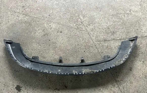 Volkswagen Golf V Front bumper lip 1K0805903A