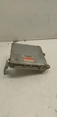 Mitsubishi Galant Engine control unit/module MD333002 1758000512