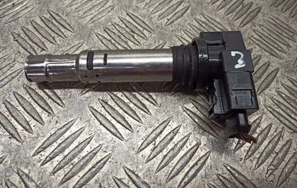 Volkswagen Polo IV 9N3 Spark distributor 0986221023