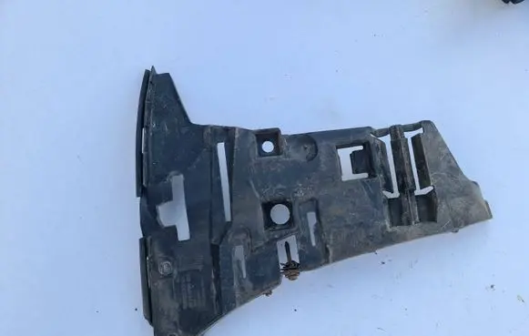 Volvo S60 Front bumper mounting bracket 09190304 2419