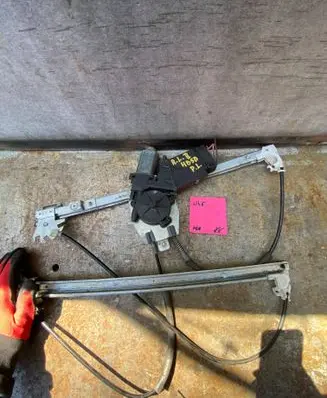 Renault Laguna II Front door window regulator with motor 
