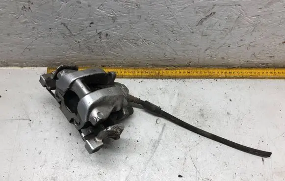 Mercedes-Benz E W212 Rear brake cylinder 