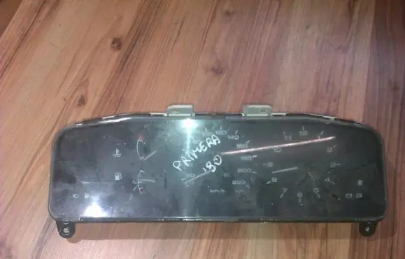 Nissan Primera Speedometer (instrument cluster)