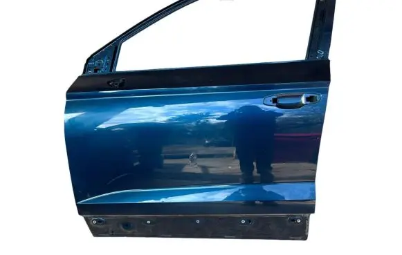 Skoda Karoq Front door