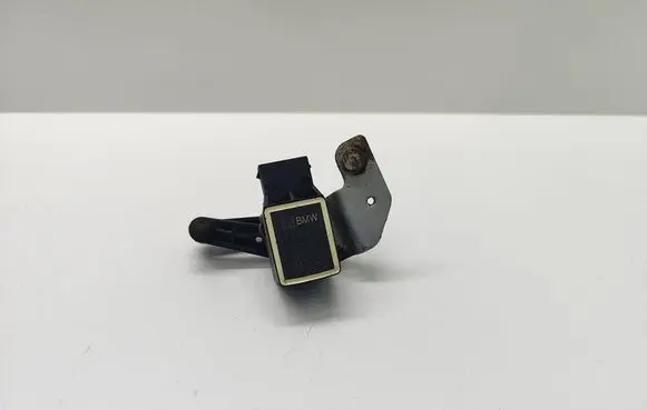 BMW 5 E60 E61 Rear air suspension level height sensor 6752797 675279701 37146752797
