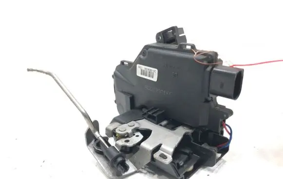 Audi A4 S4 B6 8E 8H Rear door lock 8E0839016C