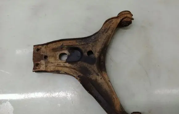 Audi 80 90 S2 B4 Front lower control arm/wishbone 