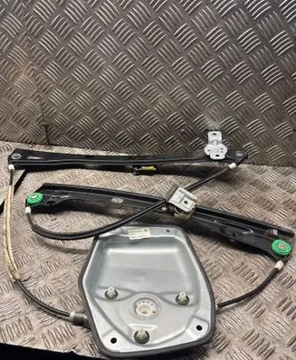 Volkswagen Jetta V Front window lifting mechanism without motor 1K5837462B
