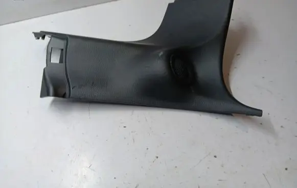 Jeep Grand Cherokee (D) pillar trim (bottom) I01980030BLR