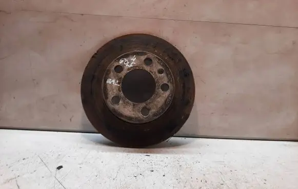 Volkswagen Golf IV Rear brake disc