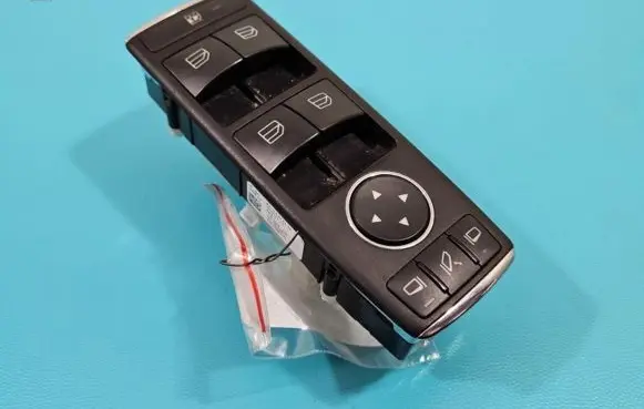 Mercedes-Benz E W212 Electric window control switch A2128208310 IMPRK1361960