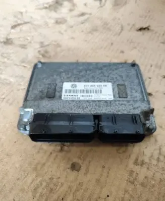 Volkswagen Polo IV 9N3 Engine control unit/module 03E906033AK 5WP4423603