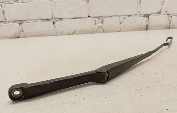Volkswagen Transporter - Caravelle T4 Front wiper blade arm 701955409A