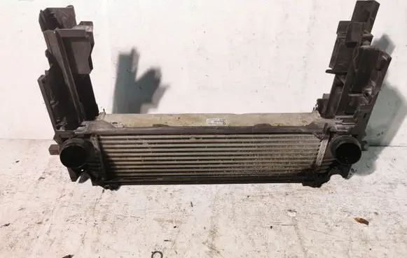 BMW 5 F10 F11 Intercooler air channel guide 1751780562906