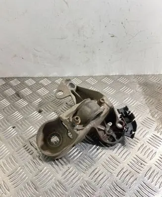 Audi A4 S4 B6 8E 8H Engine mounting bracket 8E0199352F