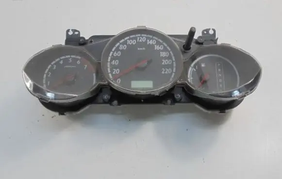 Speedometer (instrument cluster)