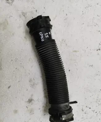 Renault Megane II Air intake hose/pipe