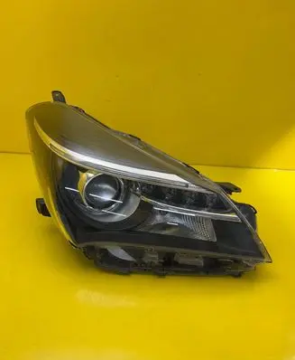 Toyota Yaris Headlight/headlamp Yaris3III