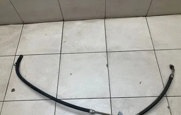 Chrysler 300 - 300C Power steering hose/pipe/line